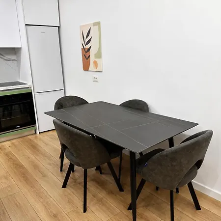 Apartment Spacious 2br 2ba In Square 21