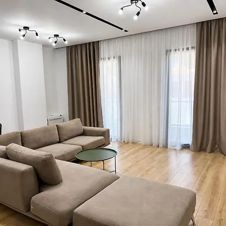 Spacious 2br 2ba In Square 21